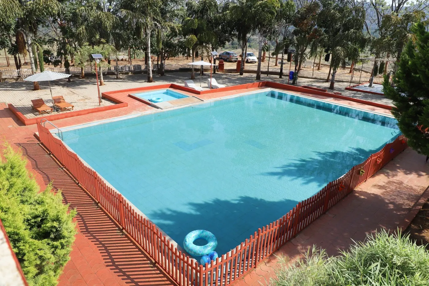 Swimming pool for day outing guests